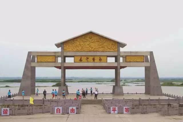 淮南水世界水上乐园,淮南冲浪水上乐园