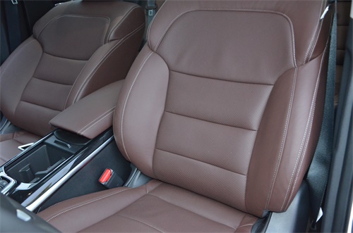 试驾2011雷诺科雷傲,2013款雷诺科雷傲进口2.5试驾