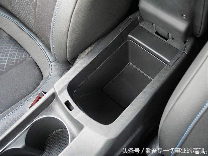 东风标致3081.6自动豪华版,标致3082018款自豪版生产过程