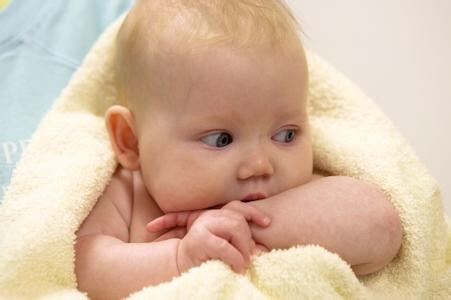 小儿急性支气管炎常用治疗方法,小儿急性支气管炎怎么治疗好得快