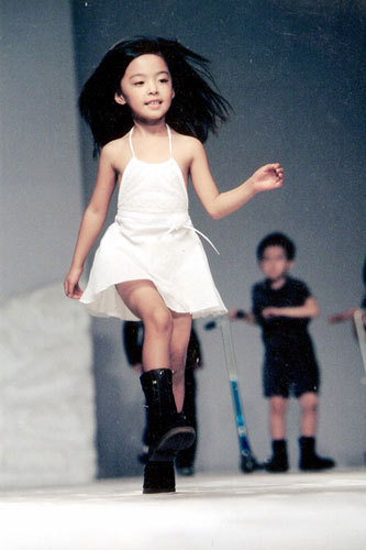 来看看你的秋季穿搭,7080后童年服装有哪些