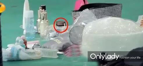 杨幂的素颜妆,杨幂的真实体重和身高