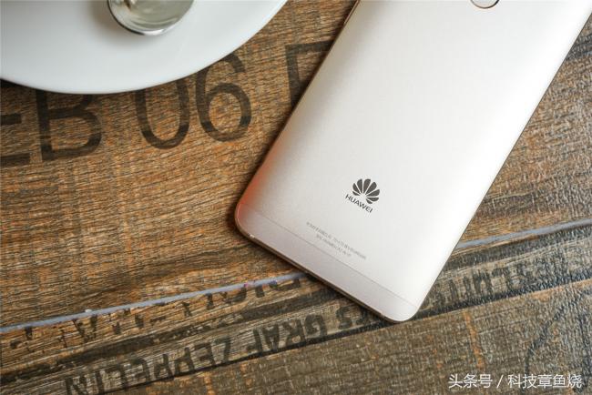 华为nova青春版关晓彤,华为nova12ultra与关晓彤