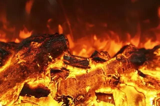 美豪皆丽致烟雨醉无锡