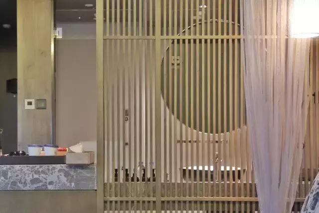 美豪皆丽致烟雨醉无锡