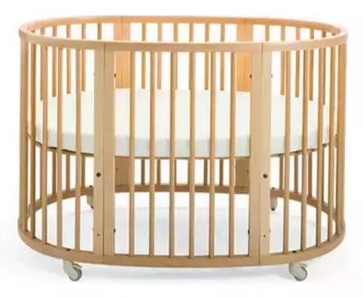 给6个月以上的宝宝挑选婴儿床,如何给宝宝选择安全的婴儿床