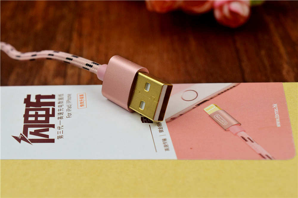 图拉斯磁吸充电宝iphone13实测,图拉斯充电120w快充线