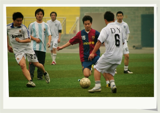 为什么中国专业球场少,为什么中国的专业球场容纳人数少