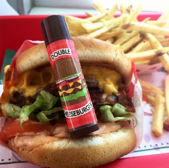 唇膏不掉色不沾杯推荐,唇膏不变色好物推荐