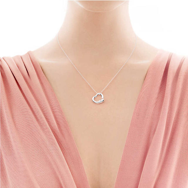 提升魅力，变身万人迷，你需要这9件单品