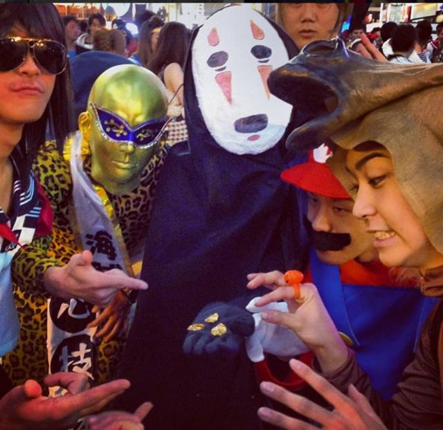 鎬渶榛嶅拰灏忚悵鑾塩osplay,涓囧湥鑺傚钁ヽos鏃ユ湰