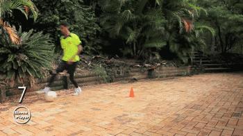 足球盘玩法教学,足球盘球技巧教程