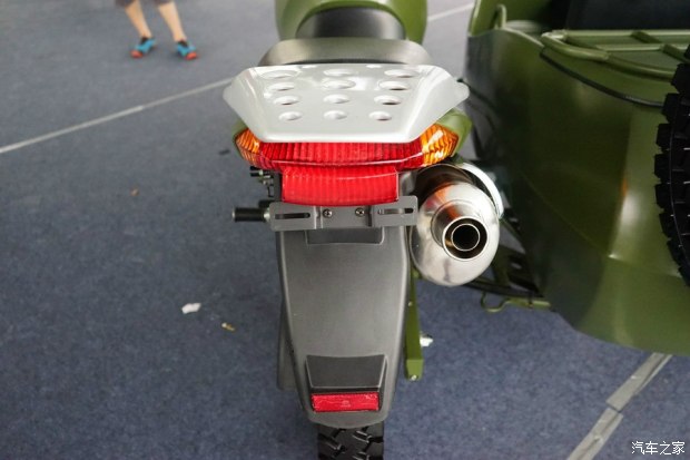 解放军现役嘉陵600边三轮摩托数据,军用嘉陵电喷600边三轮摩托参数