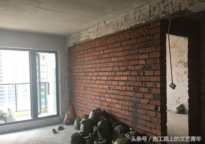 装修师傅说墙面空鼓,装修师傅告诉你墙裂缝怎么处理