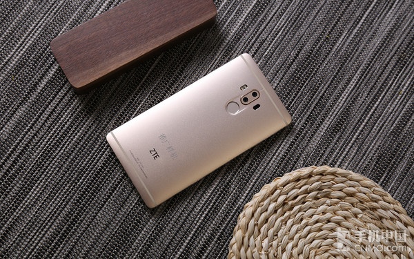 中兴天机七max,中兴天机7max很卡