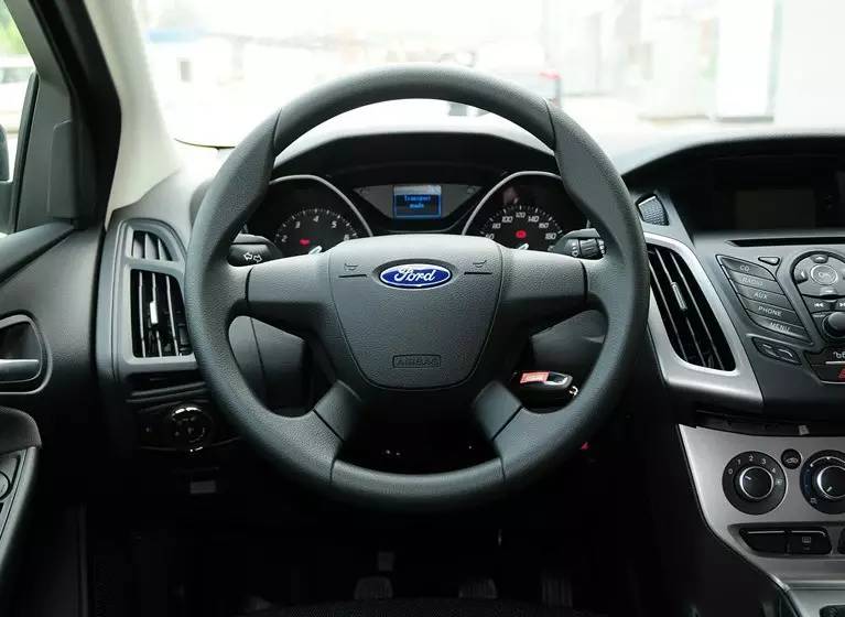 用车体验报告,新一代福克斯用车常识