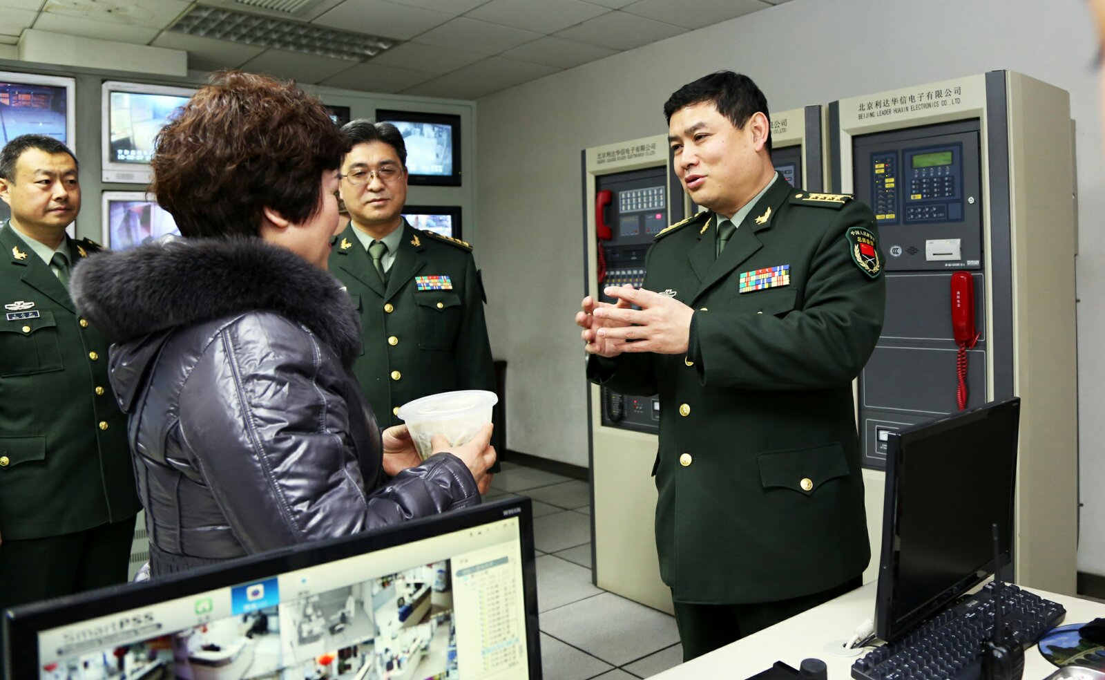 解放军306医院除夕之夜倒计时与正计时