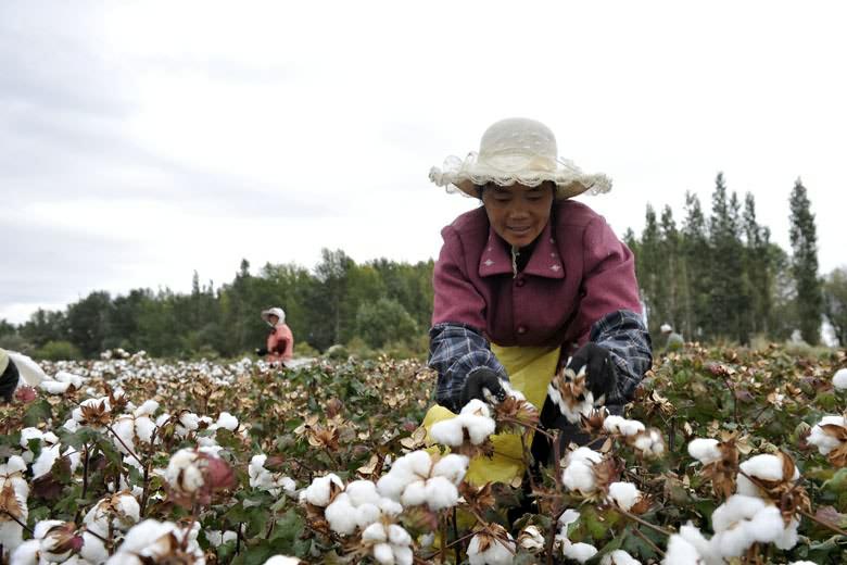 家里的老缝纫机儿时的记忆,回忆童年的缝纫机