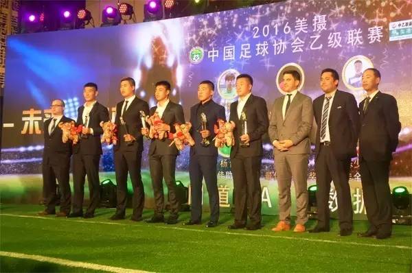 这群丽江小朋友名气很大，这次又在上海拿了个全国冠军