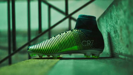c罗上脚刺客十二彩虹配色,刺客c罗专属配色
