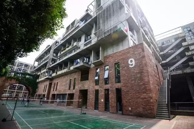 霍格沃茨学校是什么学校,北大霍格沃兹学校