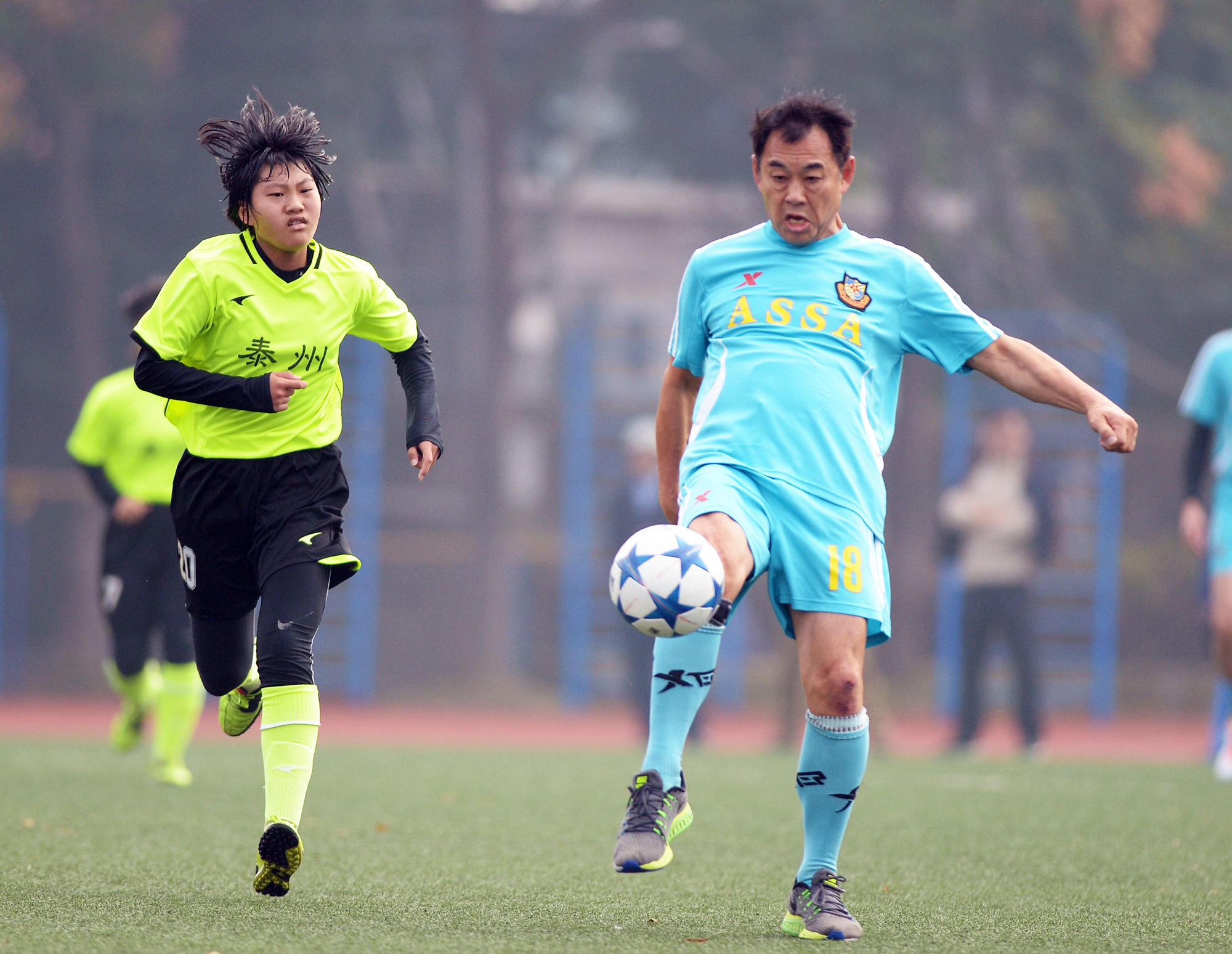 谭咏麟足球联赛,谭咏麟谈足球运动