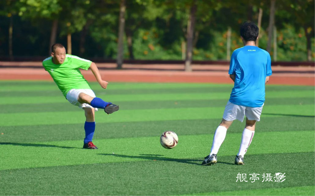 业余足球比赛,业余足球队怎么参加职业比赛