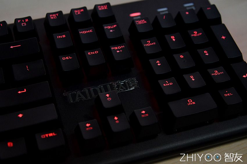 茶轴游戏手感,茶轴电竞游戏键盘