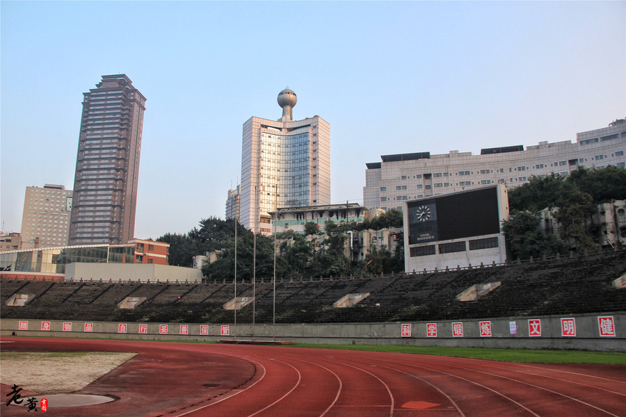 还记得年少时的梦吗足球球星,重庆隆鑫足协杯夺冠完整视频