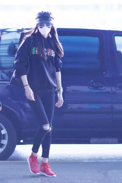 oversize卫衣怎么穿出正式感,oversize卫衣穿啥裤子