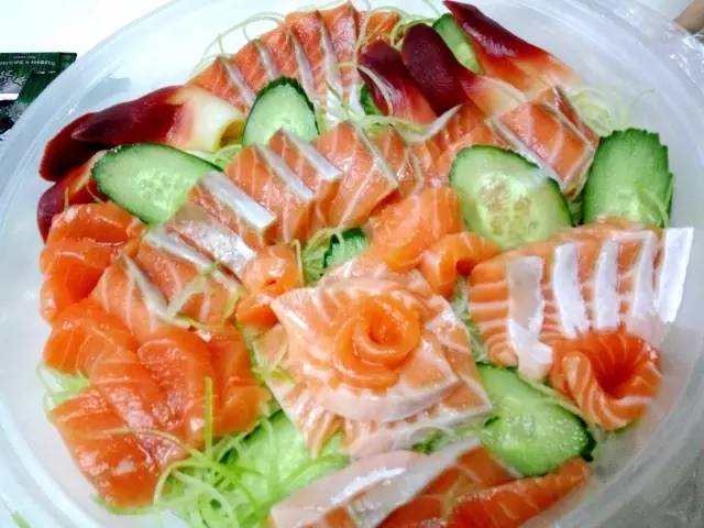 周一上班有情绪？能用嘴巴解决的，我们尽量不动手！