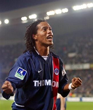 小罗纳尔迪尼奥传奇完整版,小罗纳尔迪尼奥过人集锦