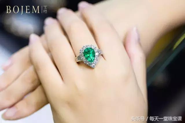 戒指戴在哪个手指上是有什么讲究,戒指戴在哪个手指头都有什么讲究