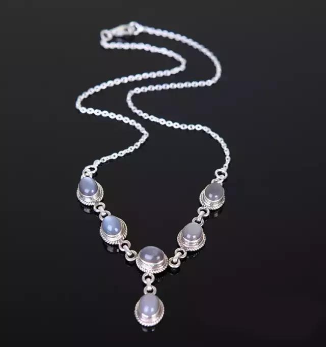 找到你的专属幸运石,找到护身符了吗