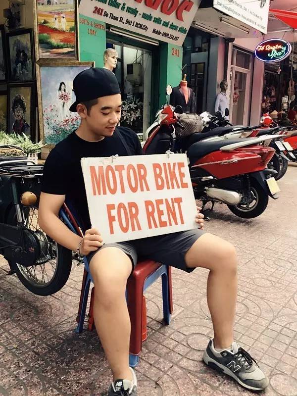 穷游小伙穷游西藏身体终于累垮,10年前穷游西藏