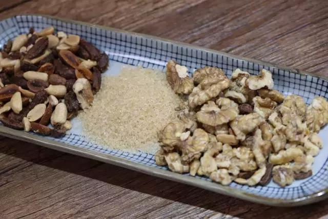 当过LV旁边的网红店总厨，这个做了30年油条的老头还不服老！