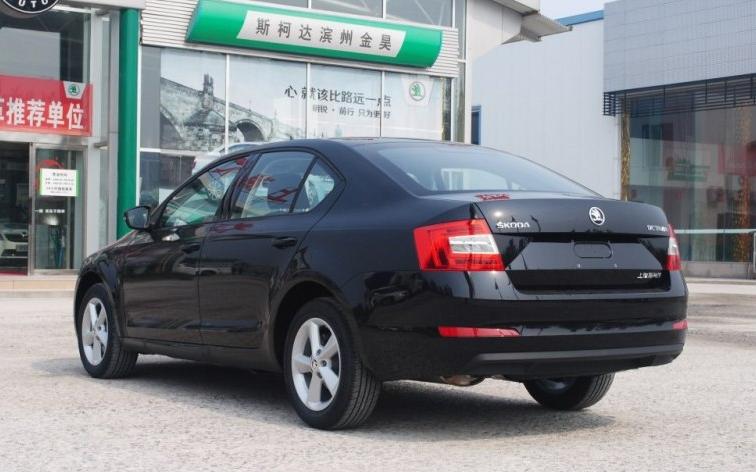 最新款速腾的空间,这是一款比速腾更高级的大众家轿