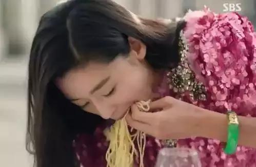 全智贤蓝色大海的传说同款外套,蓝色海洋的传说全智贤穿搭