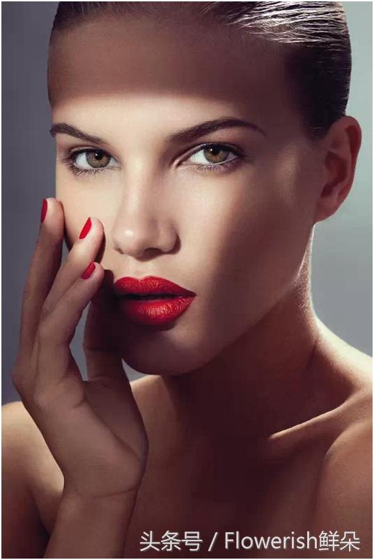 推荐大红色的口红 (滋润的大红色口红推荐)