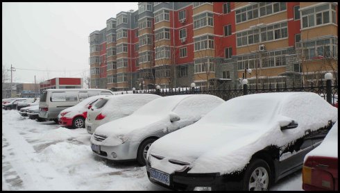 车门被冻住了怎么办？一招办法教给你简单实用