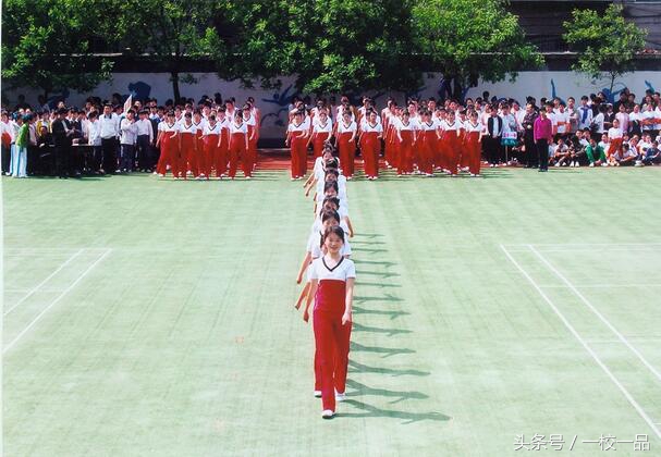 驻马店校园足球,驻马店市第二高级中学怎么样
