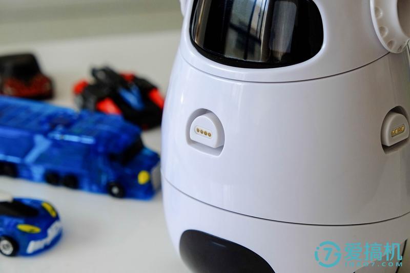 有趣的互动机器人,机器人趣味编程和思维启蒙