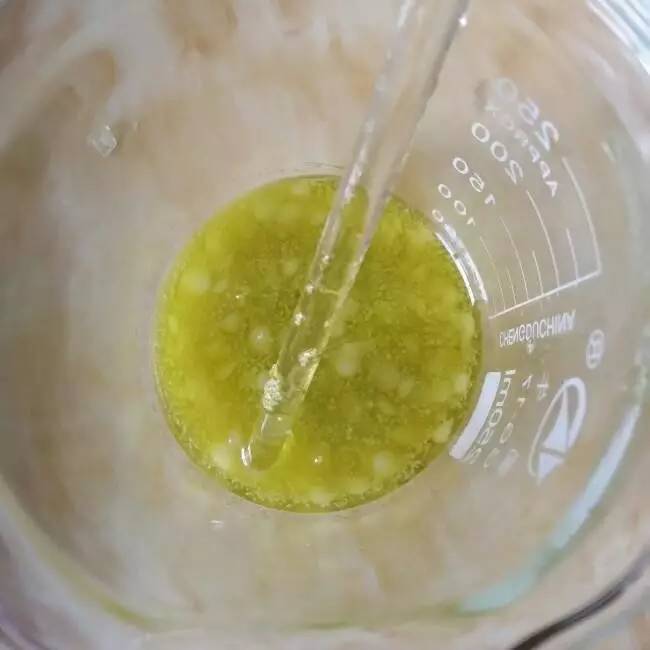 自制唇膏简单省钱,自制唇膏要多少钱