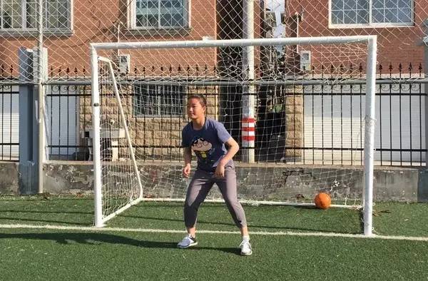 云南姑娘入选女足u15选拔队,富阳女孩