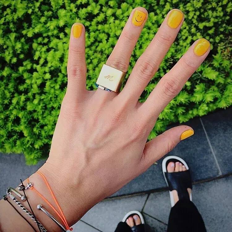 梅子色和冬日绝配眼妆教程,教你化妆的东西