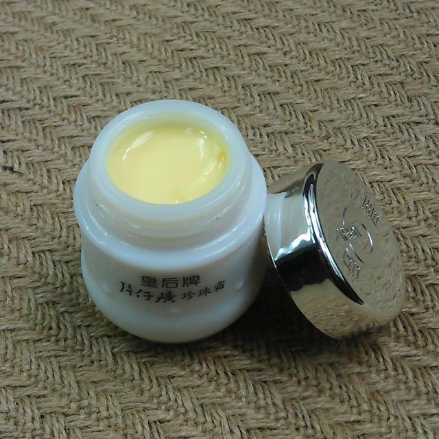 万万没想到，89岁老奶奶脸上只有少许皱纹，护肤方法却如此简单