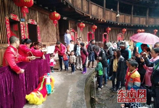 南靖“土马”期间文创市集有看头