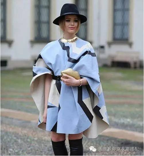 杨幂下衣消失搭配长筒靴,杨幂过膝靴里都穿了啥