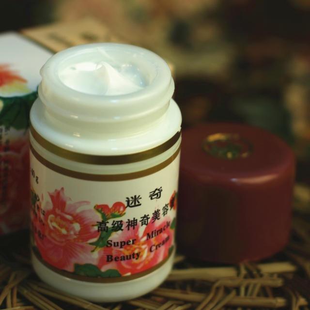 万万没想到，89岁老奶奶脸上只有少许皱纹，护肤方法却如此简单