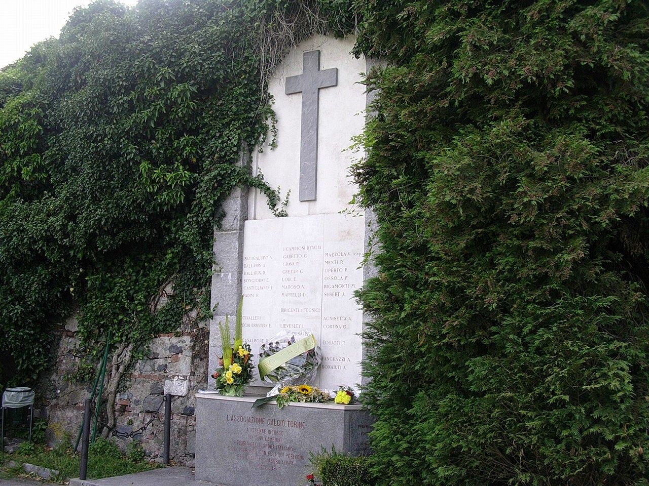 空难幸存飞行员,那些在空难中幸存下来的人